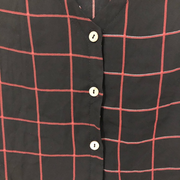 Black and Red Collar Button Light weight Blouse S - Picture 3 of 6